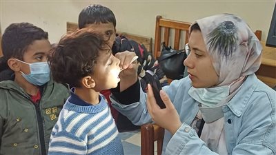 جامعة بنها تنظم قافلة طبية بمدرسة كفر عامر ورضوان الإبتدائية المشتركة بكفر شكر