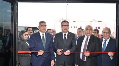 وزير التموين ومحافظ الجيزة يفتتحان الفرع الرابع لمنافذ «كاري أون» 