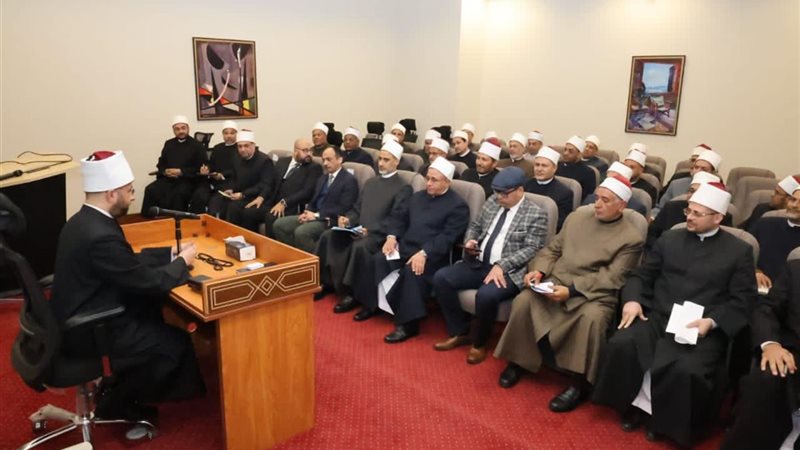 وزير الأوقاف مع قيادات