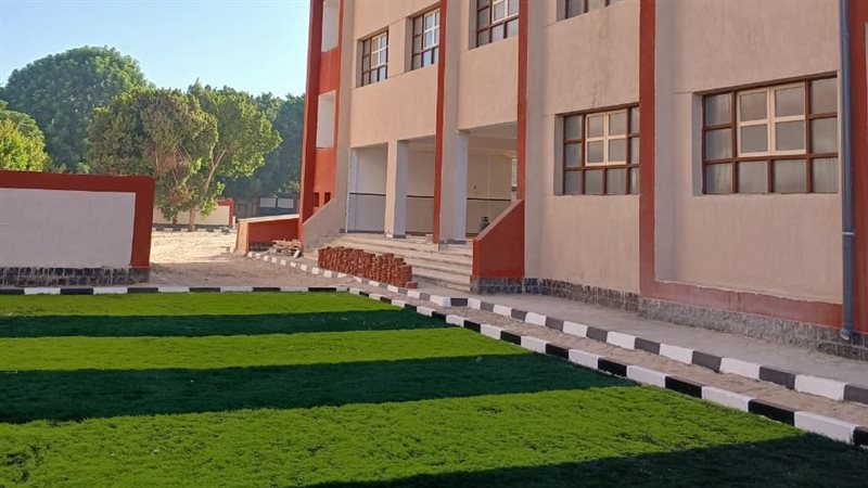 إحدى المدارس المطوره