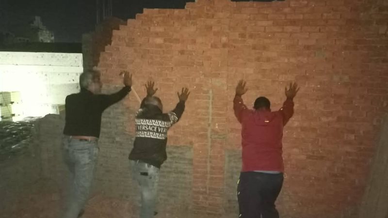 جانب من ايقاف البناء