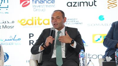 أحمد أبو السعد: الأصل في دور الدولة التنظيم والرقابة وليس التدخل في البيزنس