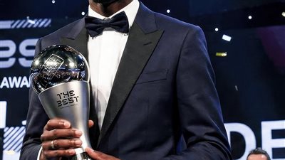عثمان ديمبلي يحصد جائزة «The best» لأفضل لاعب في العالم عام 2025