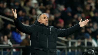 لويس إنريكي يُتوج بجائزة The best لأفضل مدرب في العالم 2025