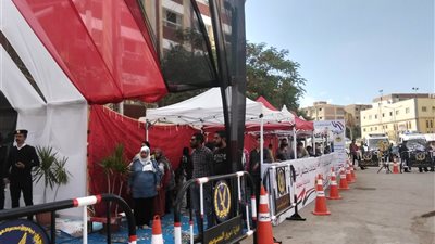 بدء التصويت في جولة الاعادة علي مقعد مجلس النواب من خلال 41 لجنة