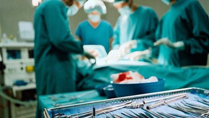 إجراء العمليات الجراحية