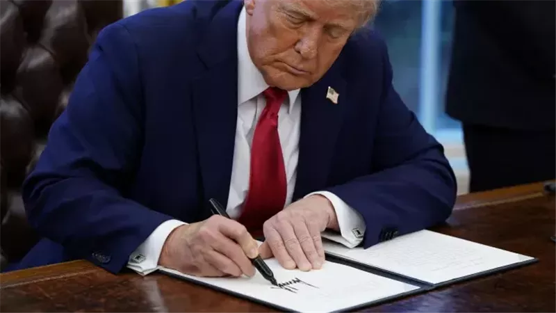 أوامر ترامب 