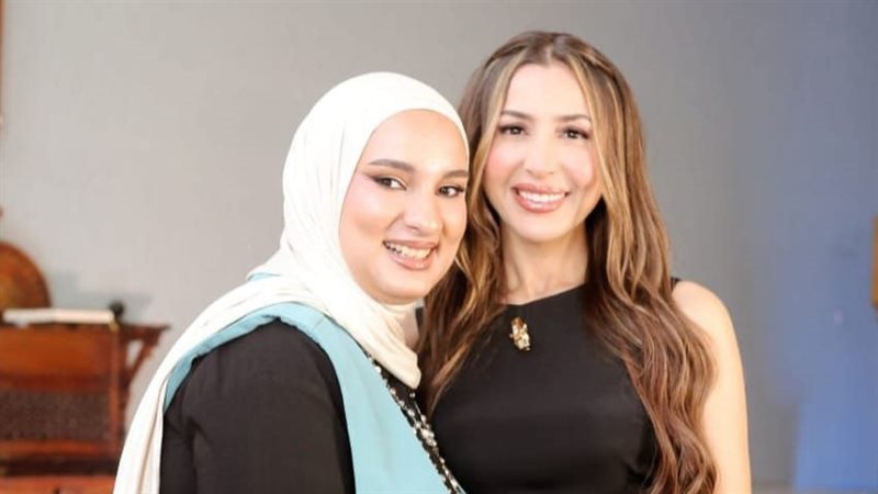 يارا أحمد والمطربة