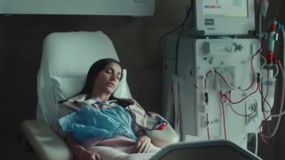 دينا الشربيني تواجه خطر الفشل الكلوي في 