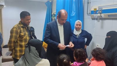نائب وزير الصحة يتفقد منشآت طبية بمحافظة الجيزة ويُشيد بأداء الأطقم الطبية
