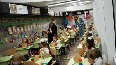 مدارس سرية تحت الأرض.. الأطفال الأوكرانيون يواصلون الدراسة رغم الحرب
