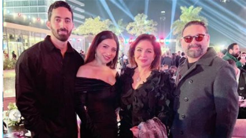 إلهام شاهين توثق