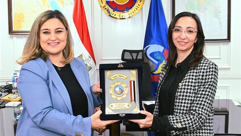 محافظ البحيرة تستقبل
