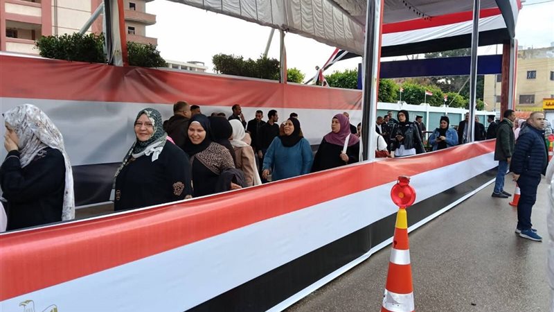  إقبال السيدات على