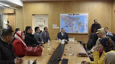 محافظ بورسعيد يترأس غرفة عمليات الشبكة الوطنية للطوارئ لمتابعة سير الانتخابات 