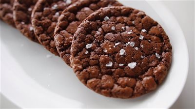 طريقة عمل الكوكيز بالمكسرات بخطوات بسيطة.. مش هتشتريه من برا تاني