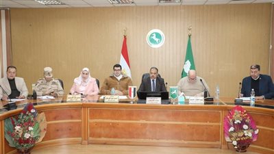 فى اليوم الثانى لانتخابات الإعادة.. محافظ الشرقية يترأس غرفة العمليات الرئيسي