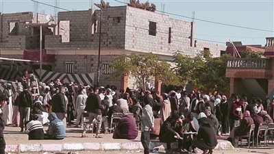 أهالى شمال سيناء يتوافدون على لجان الاقتراع للتصويت في انتخابات مجلس النواب