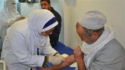 خالد أبو بكر: يجب وضع معيار واضح للعلاج على نفقة الدولة 