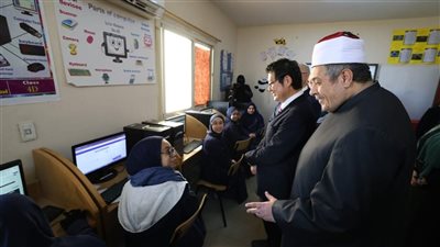 رئيس قطاع المعاهد الأزهرية يستقبل وفد المنصة اليابانية للبرمجة لتعزيز التعاون