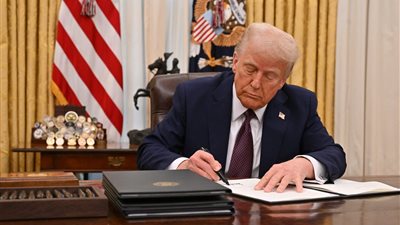 ترامب يعلن أهدافه لعام 2026.. طفرة اقتصادية ومكافآت للجيش الأمريكي