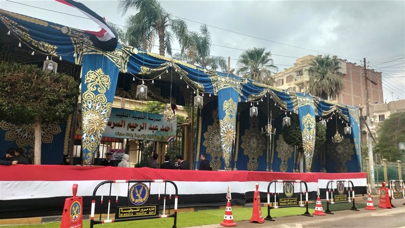 جانب من التوافد 