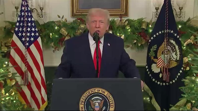 الرئيس الأمريكي دونالد