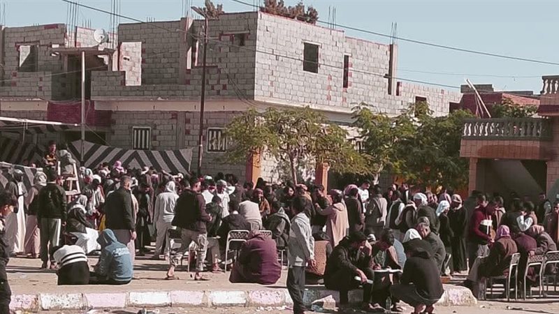 توافد الناخبون 