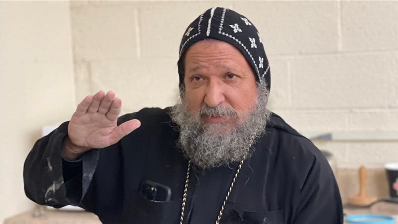 القمص يحنس السرياني