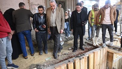 محافظ الغربية يتابع ميدانيًا تطوير ورصف شارع فلسطين بزفتى.. أعمال إحلال وتجديد