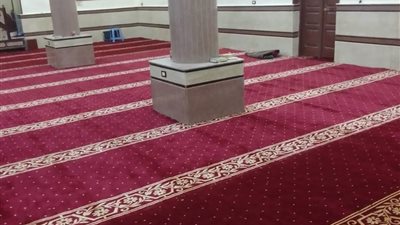 الأوقاف تفرش مسجد الرحمة بنجع الشيخ عبدالعزيز بالبياضية