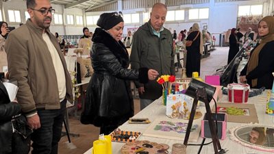 معرض فني لإعادة التدوير والوسائل التعليمية ببنى سويف