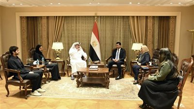 وزير الشباب والرياضة يستقبل وفداً شبابياً قطرياً في زيارة رسمية لمصر