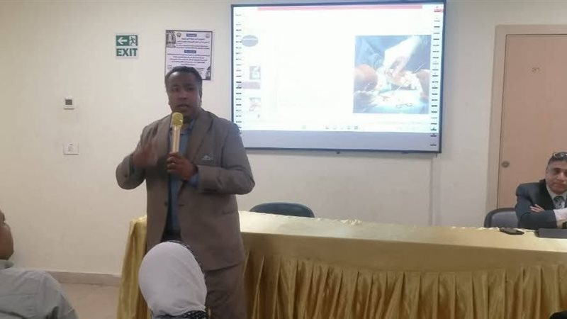 الدكتورأمجد عزت