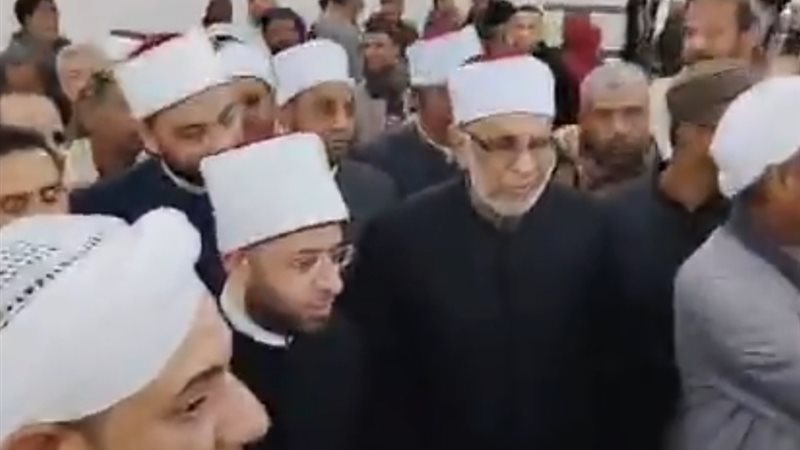 لحظة وصول وزير الأوقاف