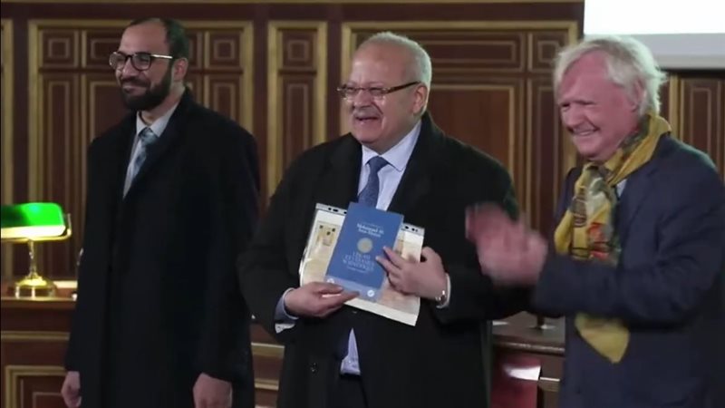 جانب من التكريم 