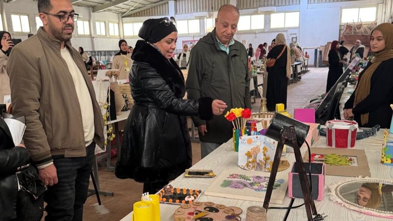 معرض فني لإعادة التدوير