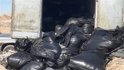 إحباط محاولة إلقاء نفايات طبية بالطريق العام شرق أسوان وإحالة الواقعة للنيابة