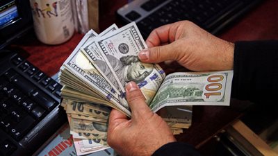 سعر الدولار بمنتصف تعاملات اليوم الأربعاء 4/3/2026 في البنوك