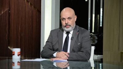 رئيس شعبة المعادن يحذر من تقلبات قوية بأسعار الفضة رغم مكاسبها القياسية