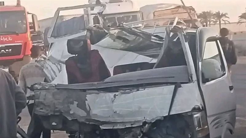 بالاسماء مصرع 3 أشخاص