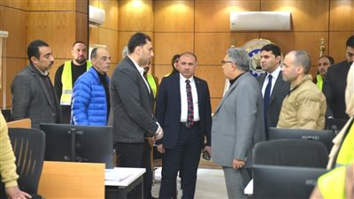 محافظ الدقهلية يتفقد مركز الشبكة الوطنية للطوارئ وعدد من إدارات الديوان العام