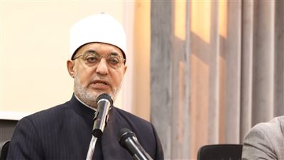 مفتي الجمهورية: المؤسسة الدينية خَطُّ الدفاع الأول في مواجهة الحروب الفكرية