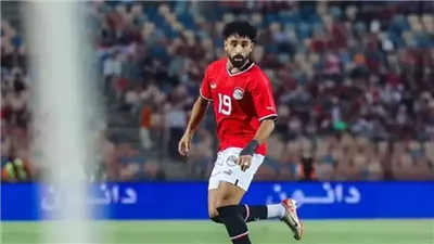 الكاف يخطر منتخب مصر بإيقاف مروان عطية وصلاح محسن قبل مواجهة نيجيريا