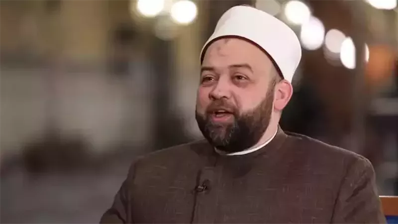 الدكتور يسري عزام،
