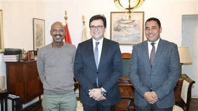 وزير الثقافة يلتقي أمير صلاح الدين لبحث إطلاق مهرجان 