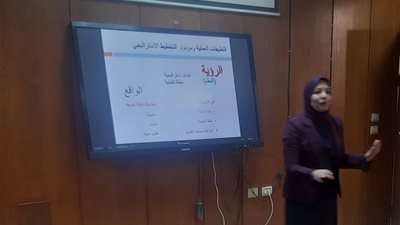رئيس جامعة بنى سويف: نسعى لترسيخ الوعي بمفاهيم الاعتماد الأكاديمي لدى الكوادر 