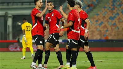 فيديو.. كتيبة منتخب مصر تتحرك لملعب مباراة زيمبابوي لافتتاح مشوار كان 2025