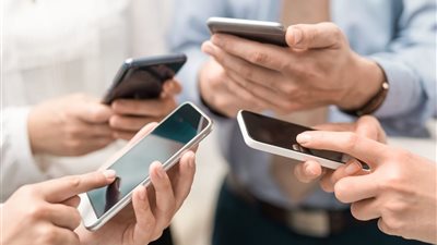 كيف تحمي موبايلك من الاختراق؟.. 5 نصائح ذهبية من «القومي لتنظيم الاتصالات»