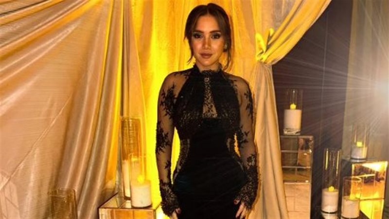 الفنانة رنا رئيس